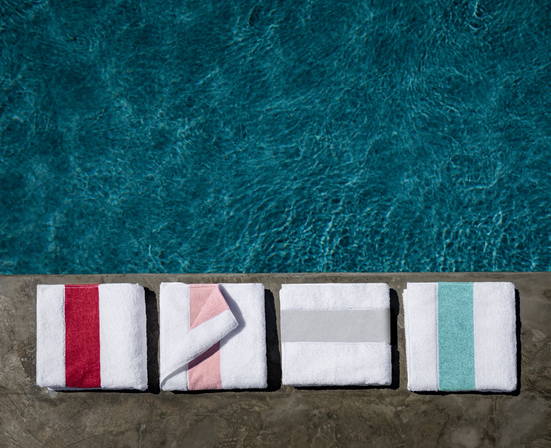 Luxury FEILER bath towel, made from Original FEILER chenille, Made in Germany.