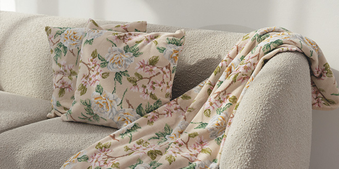 Headerbild der FEILER VANILLA ROSE Kollektion.