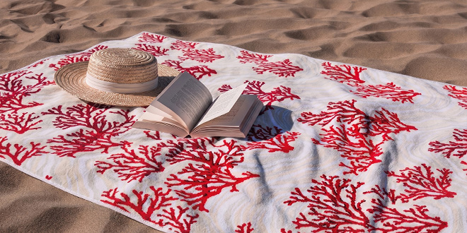 Beach-Motiv der FEILER KORALLE Kollektion.