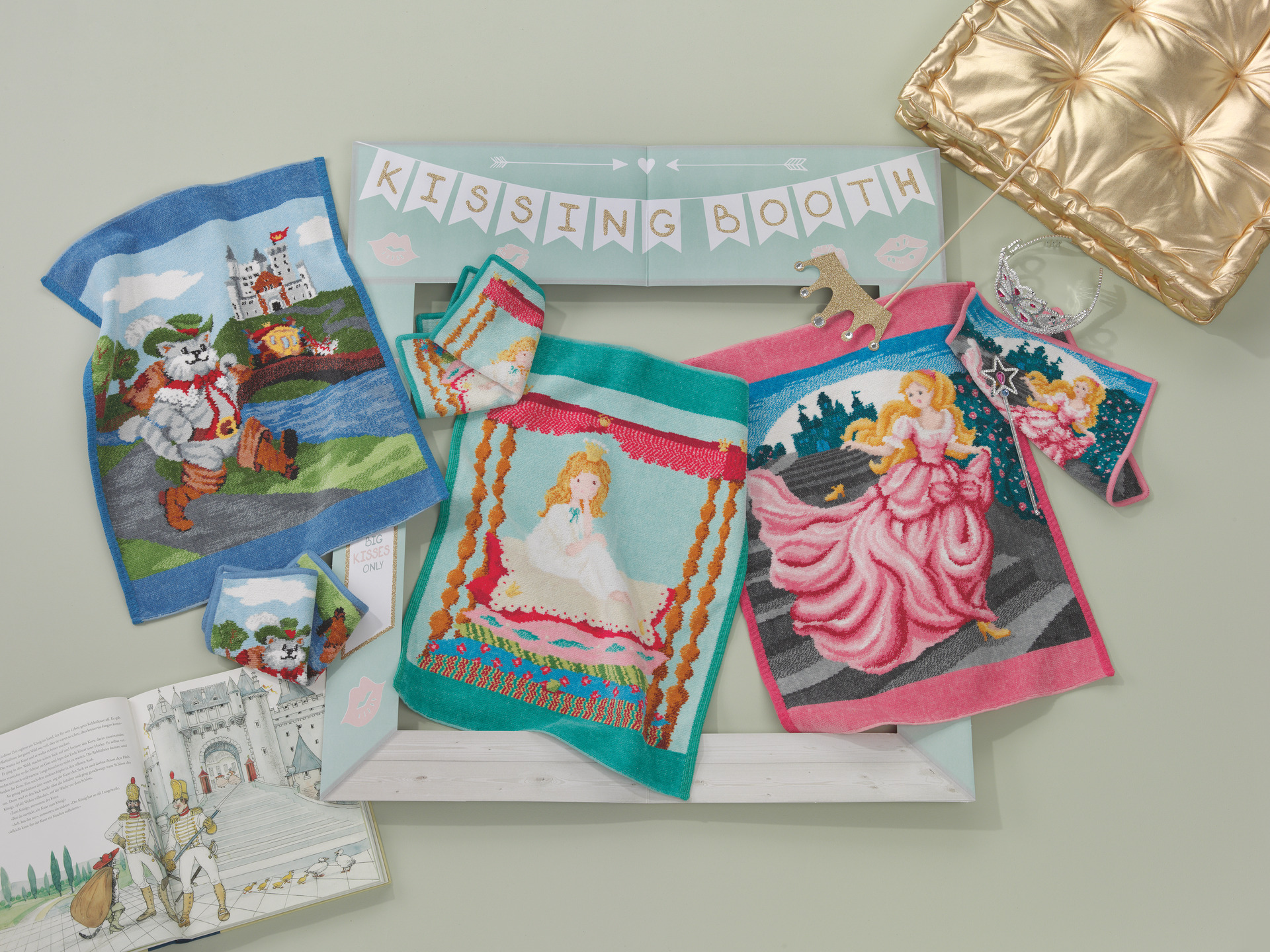 Lifestyle view featuring the FEILER Children’s Hand Towel from the MAERCHEN collection, made from Original FEILER chenille in Germany.