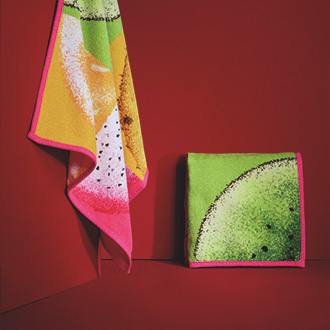 Model-Motiv der FEILER FRUITS Kollektion.