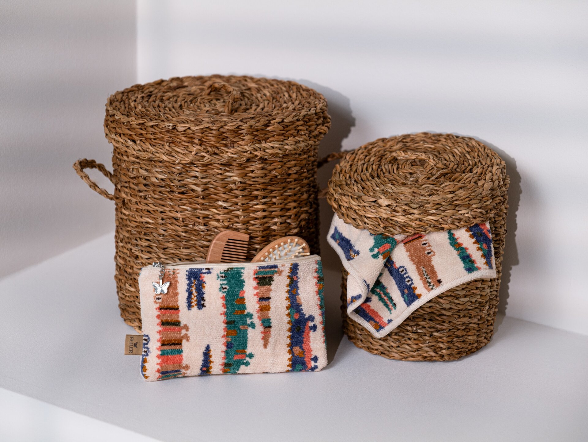 Lifestyle view featuring the FEILER Towel Set from the KROKO collection, made from Original FEILER chenille in Germany, lifestyle image.