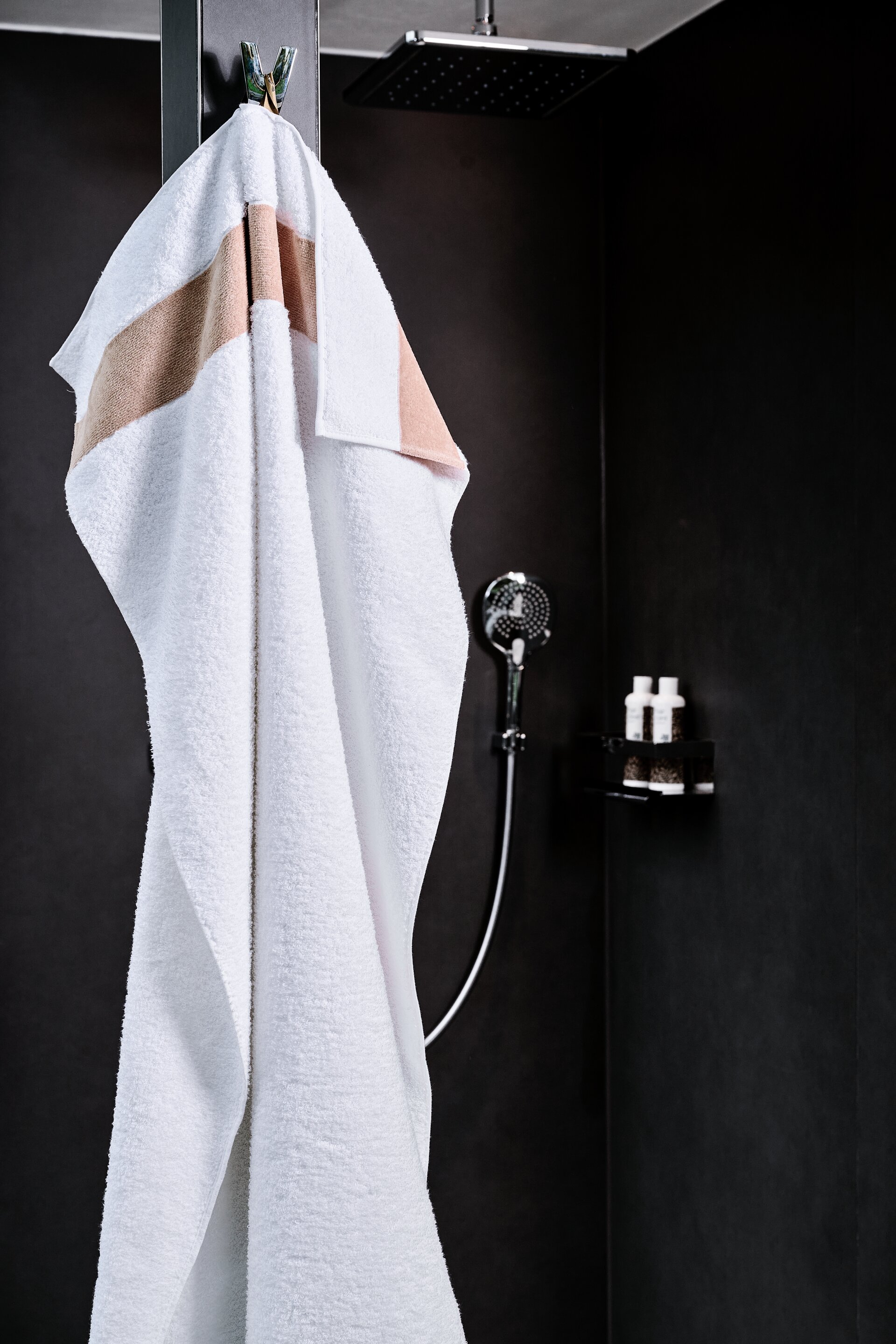 Luxury FEILER hand towel, White, made from Original FEILER chenille, Made in Germany.