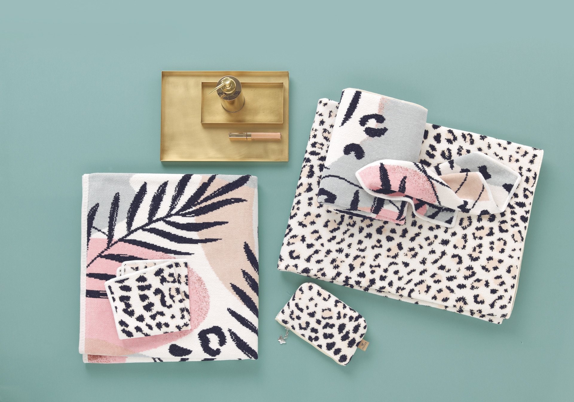 Exklusive Chenille-Badtextilien-Set – Luxuriöses FEILER Handtuch der Kollektion PANTHERA STAY WILD als Lifestyleaufnahme aus Original FEILER-Chenille, Made in Germany.