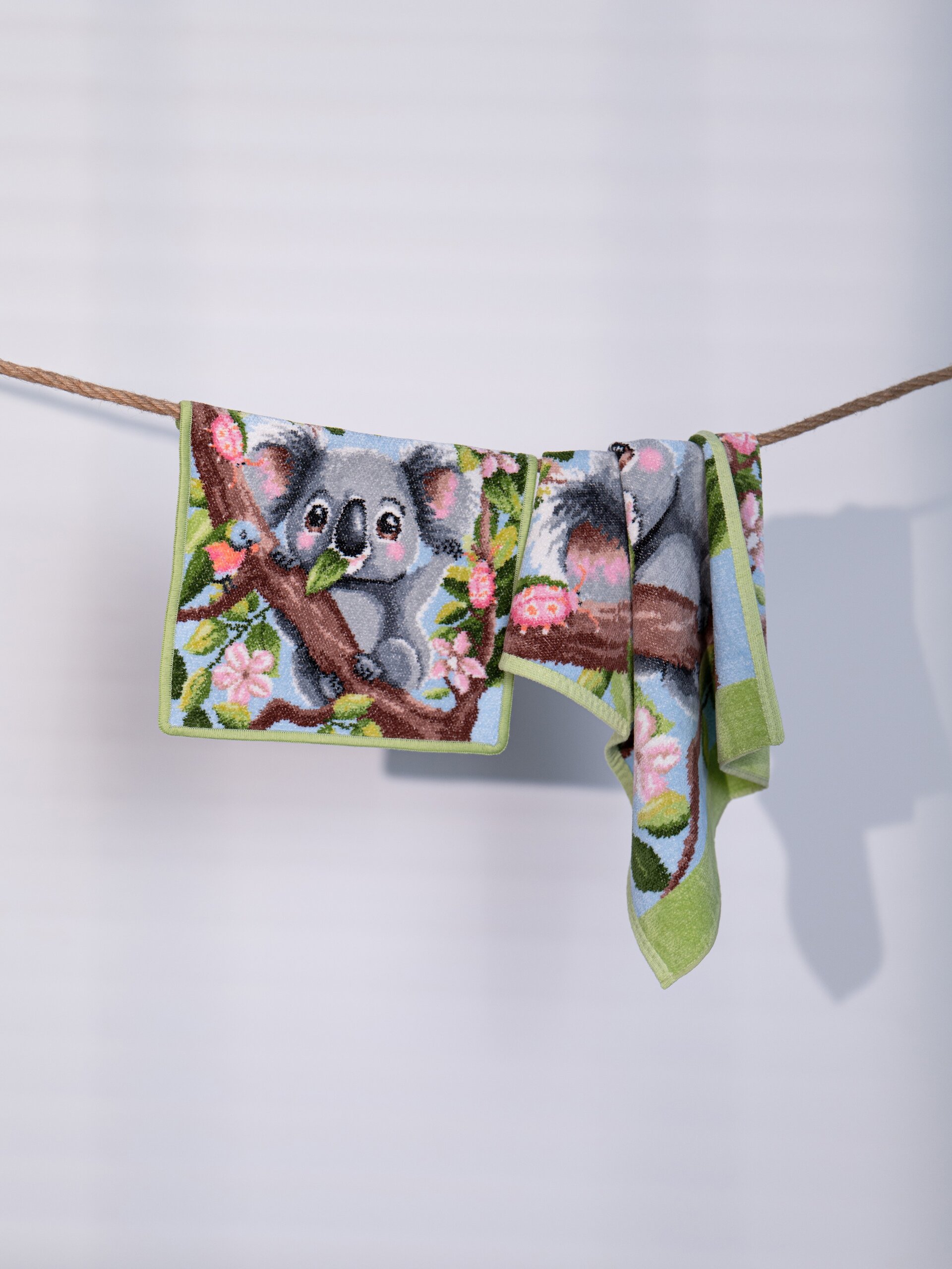 Lifestyle view featuring the FEILER Towel Set from the LOVELY BEAR collection, made from Original FEILER chenille in Germany.