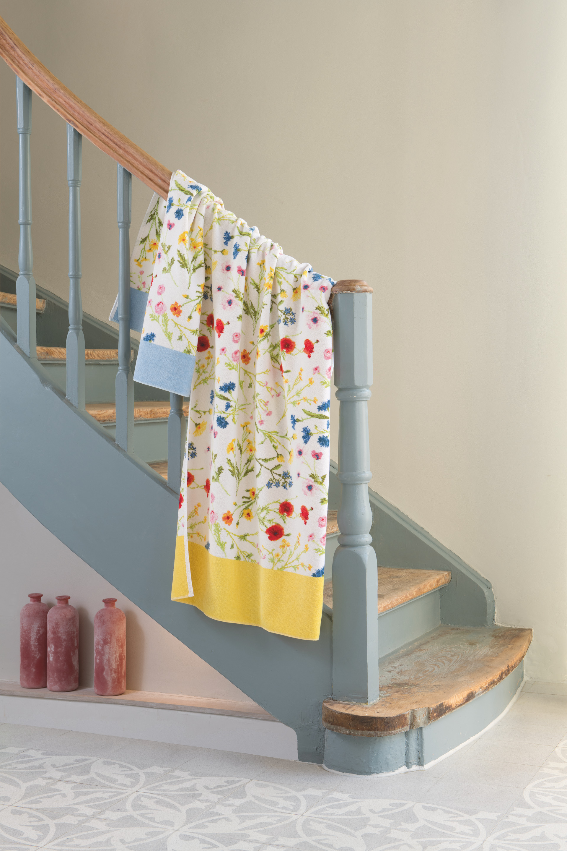 Exclusive FEILER bath towel, made from Original FEILER chenille, Made in Germany.