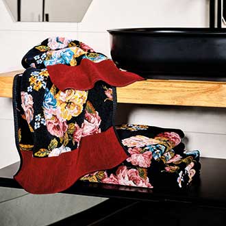 Bad-Motiv der FEILER ROSE DREAM Kollektion.